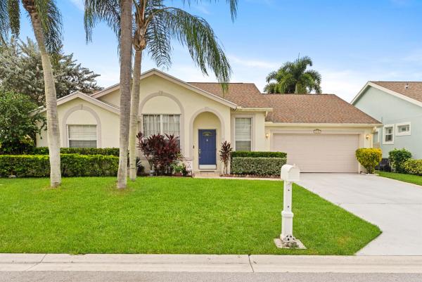 Emerald Forest Of Wellington, 1134 Aviary Rd, Wellington, Florida 33414, image 1