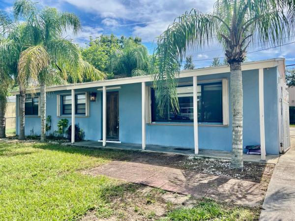 Palm Beach Square, 4140 Rochester St, Palm Beach Gardens, Florida 33410, image 1