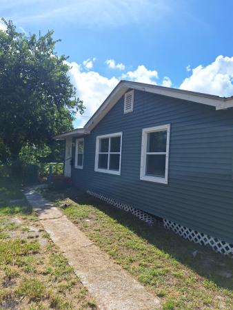 Westwood Manor, 2107 S 34th St, Fort Pierce, Florida 34947, image 1