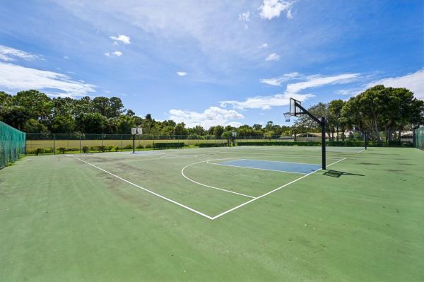 Westwood Gardens, 5448 Eagle Lake Dr, Palm Beach Gardens, Florida 33418, image 1