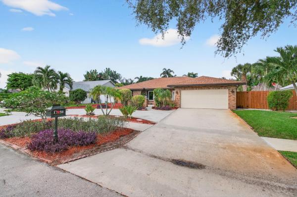 Pheasant Walk, 17350 Spring Tree Ln, Boca Raton, Florida 33487, image 1