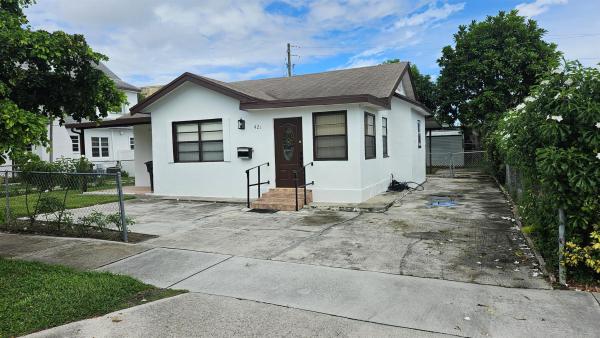 Sunshine Park, 421 Ardmore Rd, West Palm Beach, Florida 33401, image 1