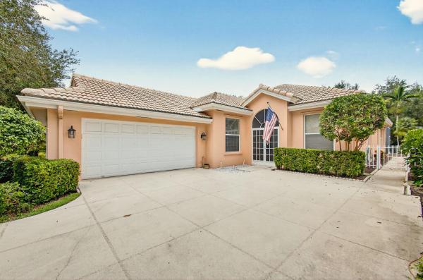 The Hamptons At Maplewood, 130 S Hampton Dr, Jupiter, Florida 33458, image 1