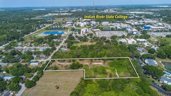 Fort Pierce Residential, 2205 S Stanton Ave, Fort Pierce, Florida 34981, image 2