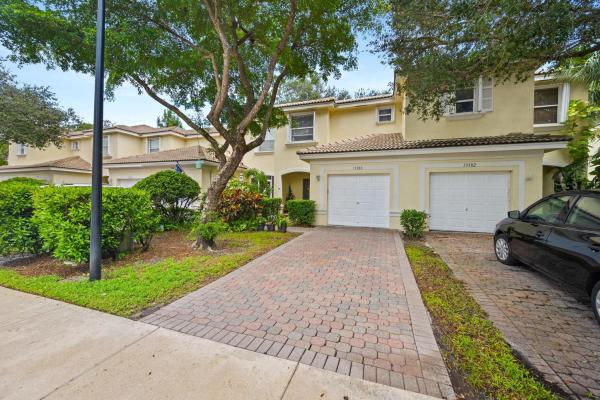 Georgian Courts, 13380 Georgian Ct, Wellington, Florida 33414, image 1