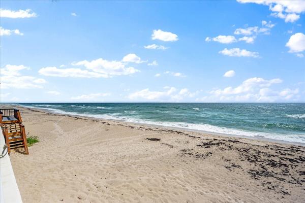 Le Chateau Royal, 3540 S Ocean Blvd 908, South Palm Beach, Florida 33480, image 1