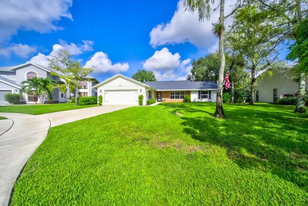 Sugar Pond Manor, 13951 Barberry Ct, Wellington, Florida 33414, image 1