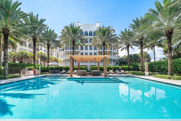 Dolce Vita, 155 Ocean Ave 606, Palm Beach Shores, Florida 33404, image 1