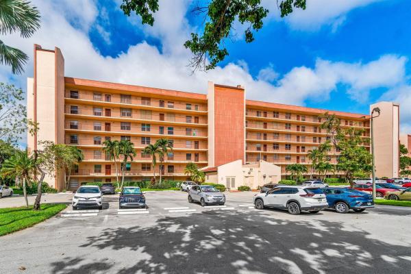 Bonaire Village, 14671 Bonaire Blvd 409, Delray Beach, Florida 33446, image 1