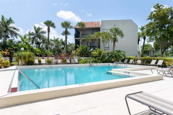The Senate, 3050 Presidential Way 305, West Palm Beach, Florida 33401, image 1