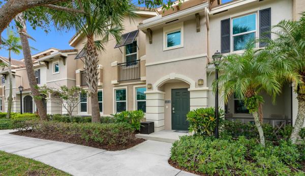 1090 Quaye Lake Cir, West Palm Beach, Florida 33411, image 1