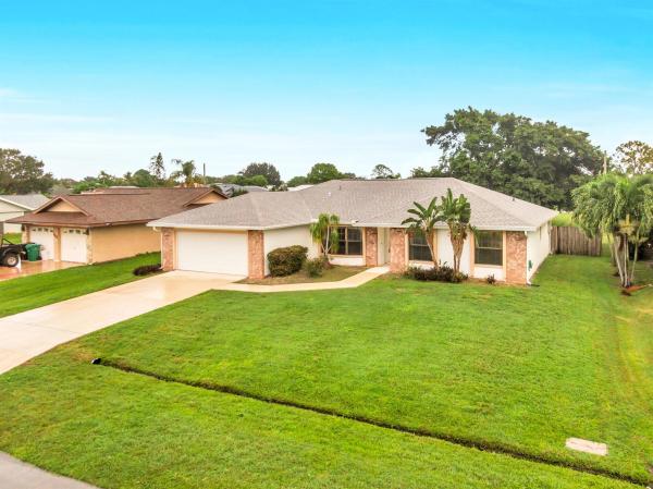655 SE Crescent Ave, Port St. Lucie, Florida 34984, image 1