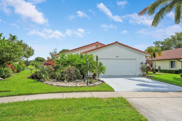 8421 Bonita Isle Dr, Lake Worth, Florida 33467, image 1