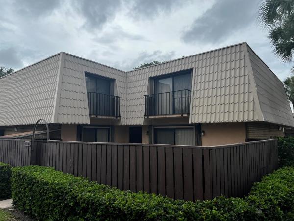 Village Of Sandalwood Lakes South, 6703 67th Way, West Palm Beach, Florida 33409, image 1