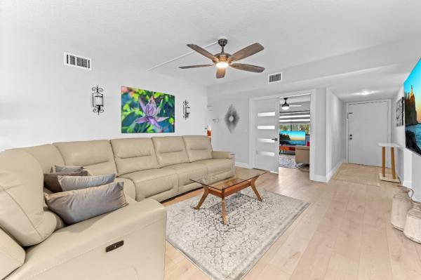Fairway Park At Indian Spring, 5505 Fairway Park Dr #201, Boynton Beach, Florida 33437, image 3