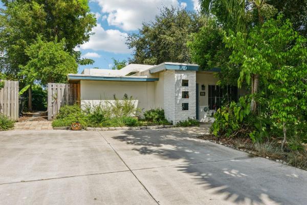 Plumosa Park, 221 NE 17th St, Delray Beach, Florida 33444, image 1
