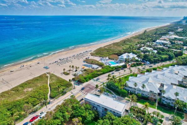 Inner Circle, 315 Venetian Dr 2, Delray Beach, Florida 33483, image 1