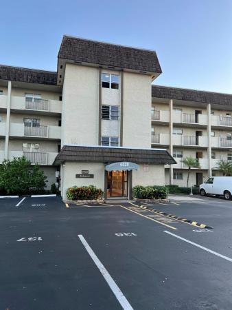 The Greens Of Inverrary, 6020 NW 44th St #202, Lauderhill, Florida 33319, image 1