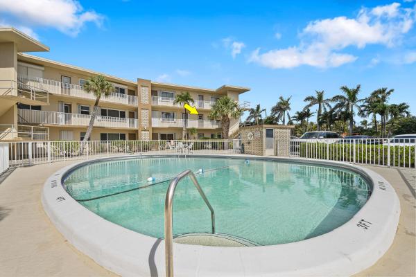 Villas On The Ocean, 3600 N Ocean Dr 424, Riviera Beach, Florida 33404, image 1