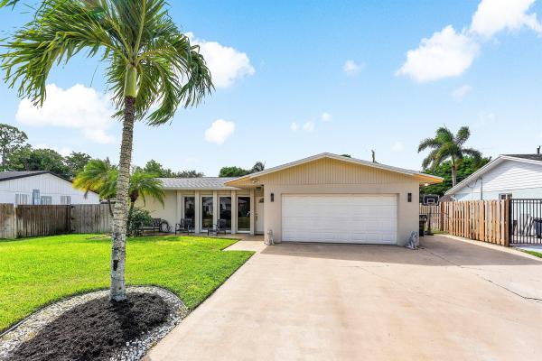 7536 Cocoanut Dr, Lake Worth, Florida 33467, image 1