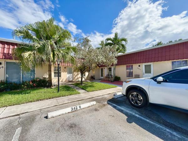 342 Covered Bridge Blvd #B, Lake Worth, Florida 33467, image 1