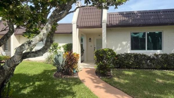 Golden Lakes Village, 178 Lake Susan Ln, West Palm Beach, Florida 33411, image 1