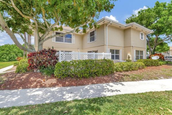 Wellesley At Boynton Beach, 4004 Medford Ct, Boynton Beach, Florida 33436, image 1