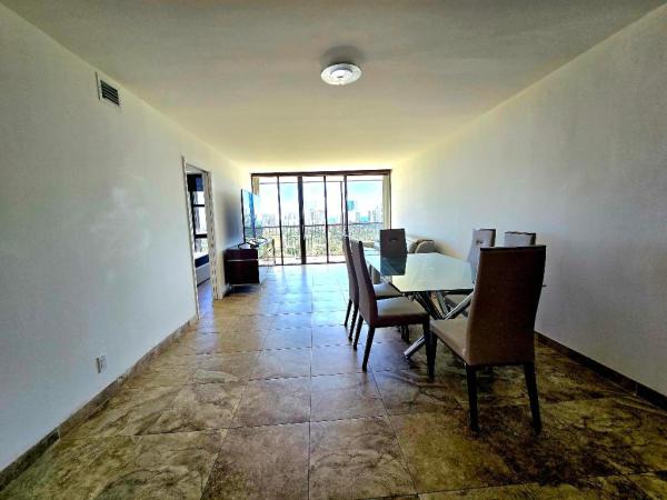 Coronado Towers, 20335 W Country Club Dr #2208, Aventura, Florida 33180, image 1
