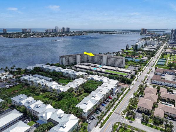 Lake Harbour Towers East, 801 Lake Shore Dr 811, Lake Park, Florida 33403, image 1