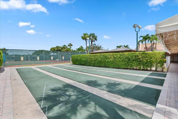 Golden Lakes Village, 145 Lake Nancy Ln #232, West Palm Beach, Florida 33411, image 1