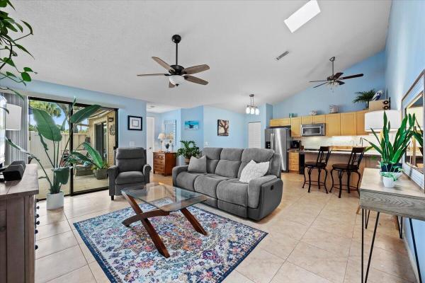 Westwood Gardens, 5261 Eagle Lake Dr, Palm Beach Gardens, Florida 33418, image 1