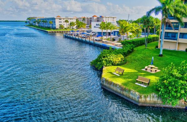 Marina Bay, 1030 Us Highway 1 105, North Palm Beach, Florida 33408, image 1