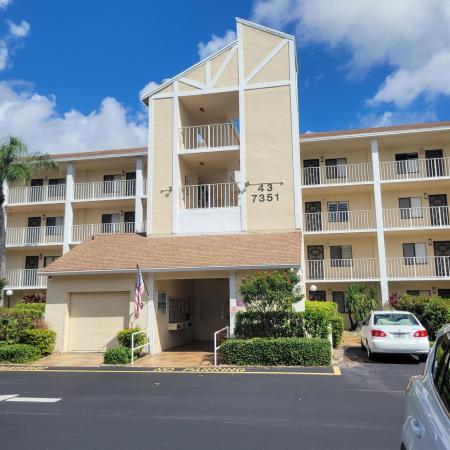 Huntington Lakes 5, 7351 Kinghurst Dr 404, Delray Beach, Florida 33446, image 1