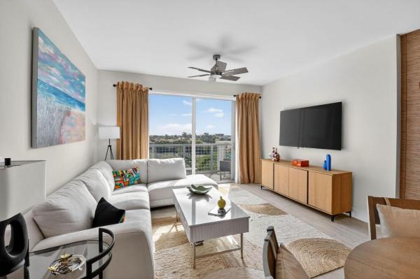 256 SE 5th Ave, Delray Beach, Florida 33483, image 1