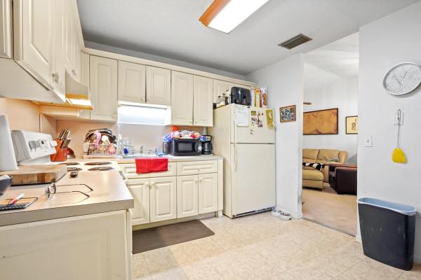 Lee's Crossing, 5714 Barnstead Cir, Lake Worth, Florida 33463, image 1