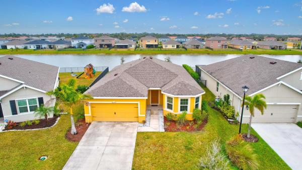 Crosstown Commons, 10771 SW Cremona Way, Port St. Lucie, Florida 34987, image 1