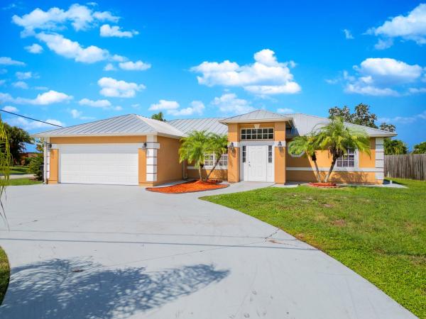Sandhill Crossing, 1614 SE Durango St, Port St. Lucie, Florida 34952, image 1