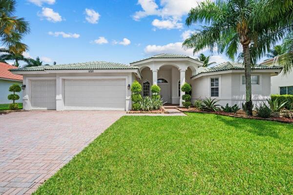 Grande Bay Estates, 11727 Paradise Cove Ln, Wellington, Florida 33449, image 1
