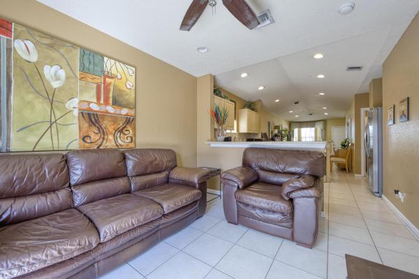 Hawks Landing, 416 S Circle Dr, Boynton Beach, Florida 33435, image 1