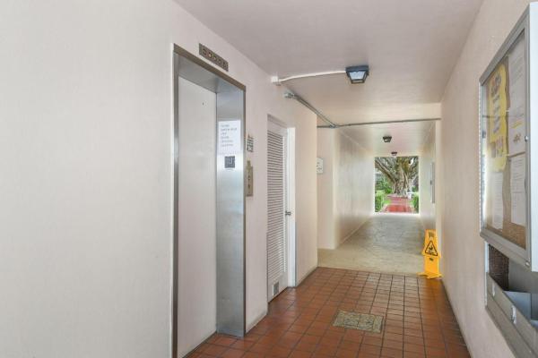 Boca Verde East, 400 NE 20th St #A207, Boca Raton, Florida 33431, image 1