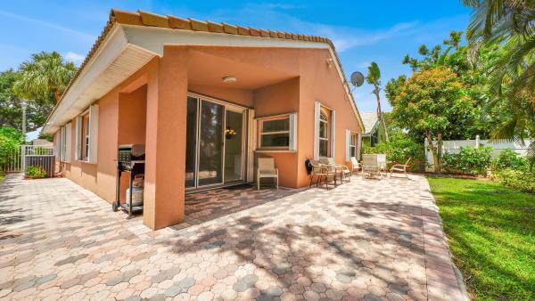 Palm Beach Bath & Tennis, 13255 Royale Sabal Ct, Delray Beach, Florida 33484, image 1
