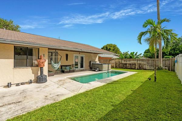 Counterpoint Estates, 1403 Donwoods Ln, Royal Palm Beach, Florida 33411, image 1