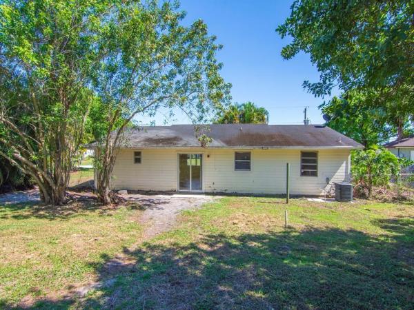 Northport Village, 526 NW Kingston St, Port St. Lucie, Florida 34983, image 1