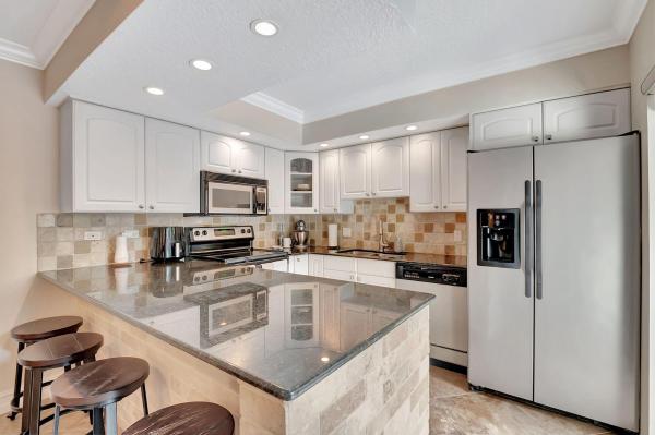 Lakeside Townhomes, 1510 Augusta Cir 140, Delray Beach, Florida 33445, image 1