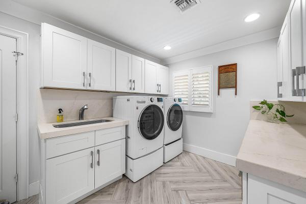 7425 NE Bay Cove Ct, Boca Raton, Florida 33487, image 1