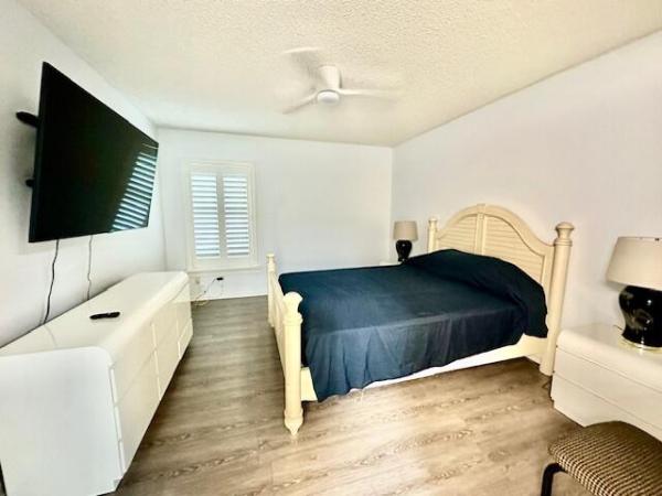 Town Villas At Moon Lake, 18730 Stewart Cir #5, Boca Raton, Florida 33496, image 2