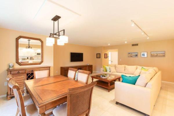 Half Moon Bay, 110 Half Moon Cir #E2, Hypoluxo, Florida 33462, image 3