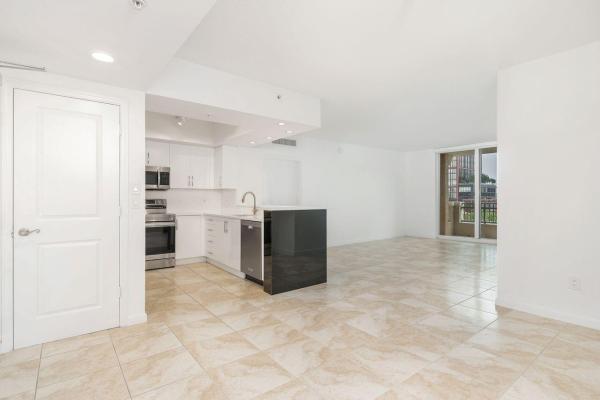 Metropolitan, 403 S Sapodilla Ave 509, West Palm Beach, Florida 33401, image 1