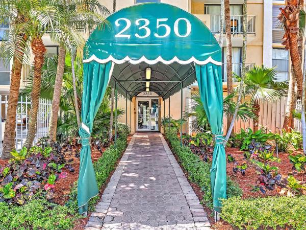 Vecino Del Mar, 2350 NE 135 St #804, North Miami, Florida 33181, image 1