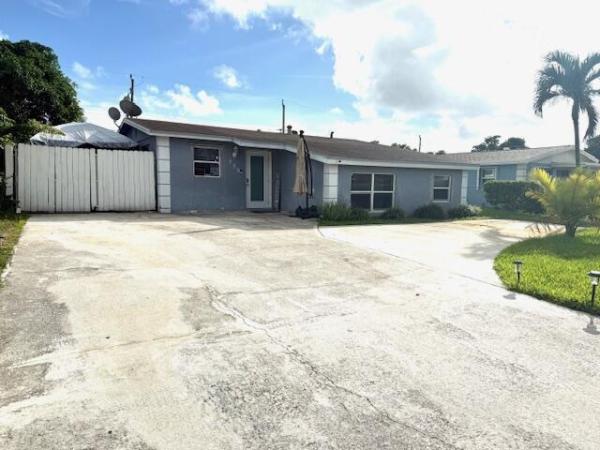 Knollwood, 520 NW 13th Ave, Boynton Beach, Florida 33435, image 1